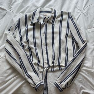 BRANDY MELVILLE STRIPED BUTTON UP